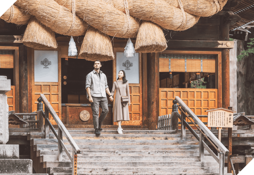 Free Shuttle Bus to Suwa Taisha Shrine